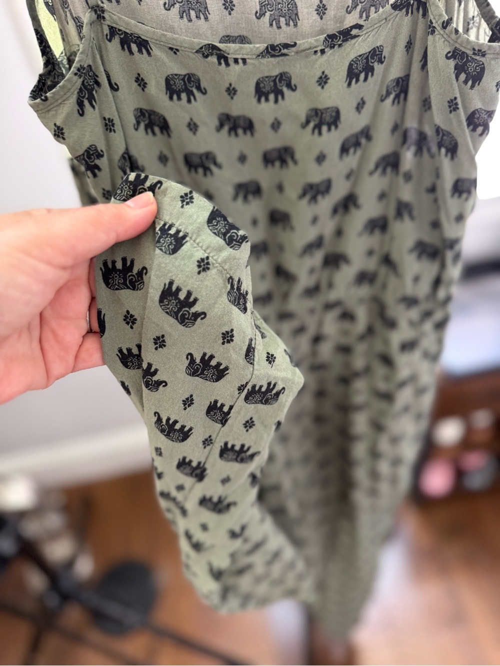 Olive green elephant jumpsuit size small elastic waist adjustable straps - Picture 7 of 9